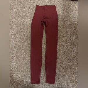 lululemon wonder train size 2 28” (mulled wine)
